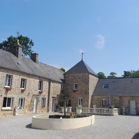 Domaine De La Tour Carree - 3 Chambres Benoitville Eksteriør bilde